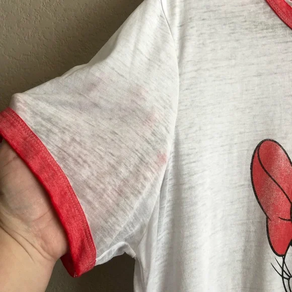 EUC Women’s Disney Minnie Mouse Shirt - Picture 4 of 5